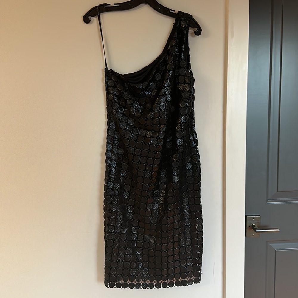 David Meister Black One Shoulder Appliqué Midi Party/ Event Dress